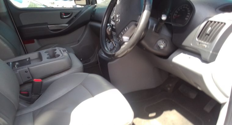 2016 Hyundai H-1 2.5 Engine Capacity with Automatic Transmission,
