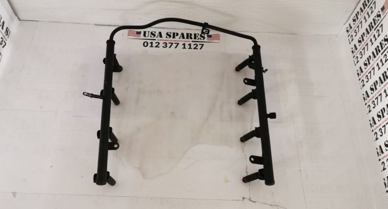 Jeep Grand Cherokee 4.7 WJ used fuel rail for sale