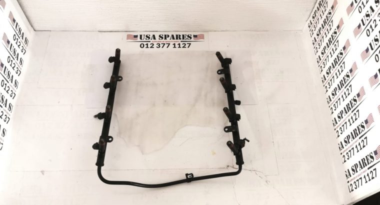 Jeep Grand Cherokee 4.7 WJ used fuel rail for sale