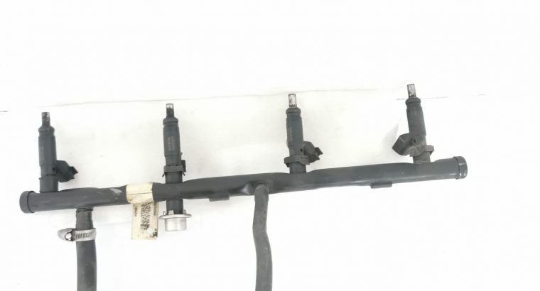 Jeep Grand Cherokee 5.7 WK used petrol fuel rail for sale