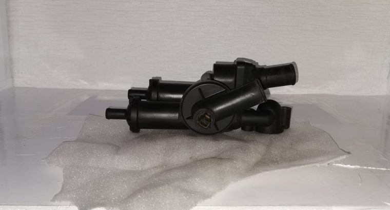 Jeep Compass 2.0/2.4 used thermostat housing for sale