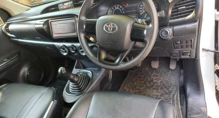 2016 Toyota Hilux Single Cab With Canopy
