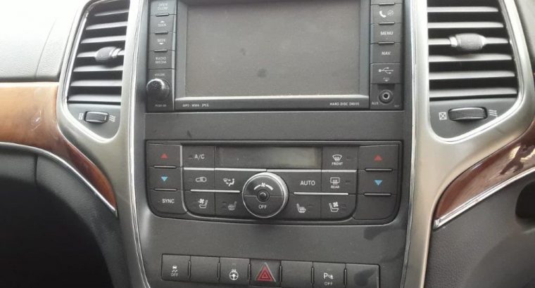 Jeep Grand Cherokee WK2 2011-2019 used interior spares parts