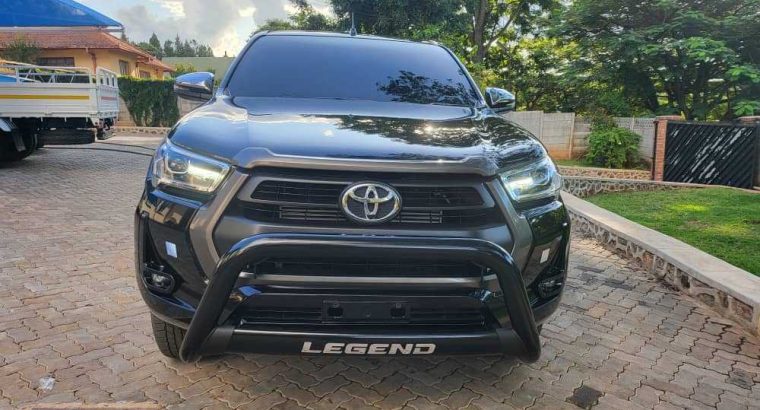 TOYOTA HILUX 2021