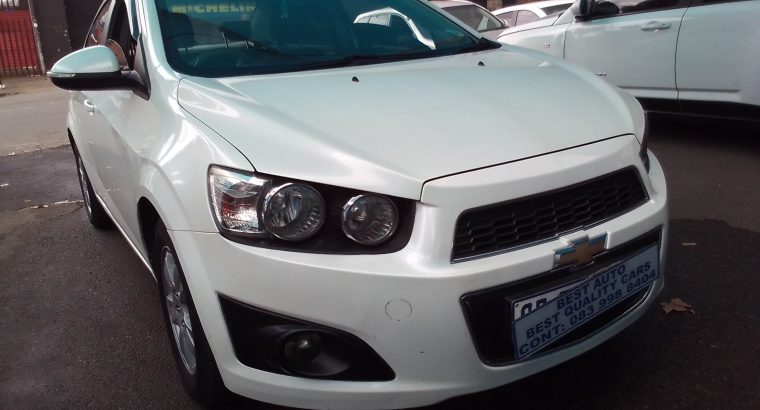 2013 Chevrolet Sonic 1.6 Engine Capacity Sedan with Manuel Transm