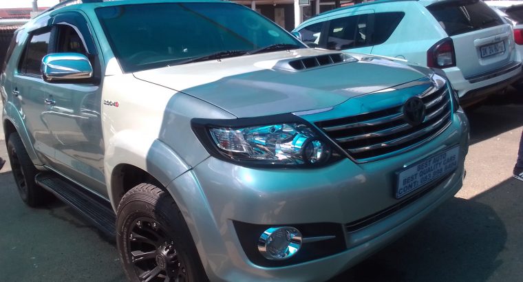 2009 Toyota Fortune 3.0 Engine Capacity 4X2 with Automatic Transm