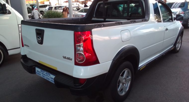 2010 Nissan Np-200 1.6 Engine Capacity 16v with Manuel Transmissi