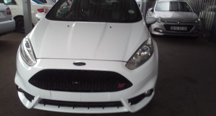 2017 Ford Fiesta ST 1.6 Engine Capacity (3 Door) with Manuel Tra