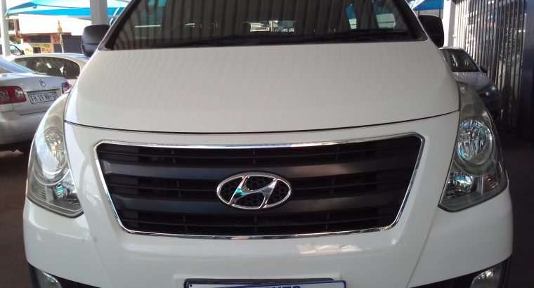 2016 Hyundai H-1 2.4 Engine Capacity Petrol with Manuel Transmis
