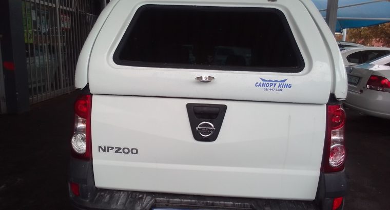 2019 Nissan Np-200 1.6 Engine Capacity Canopy with Manuel Transmi