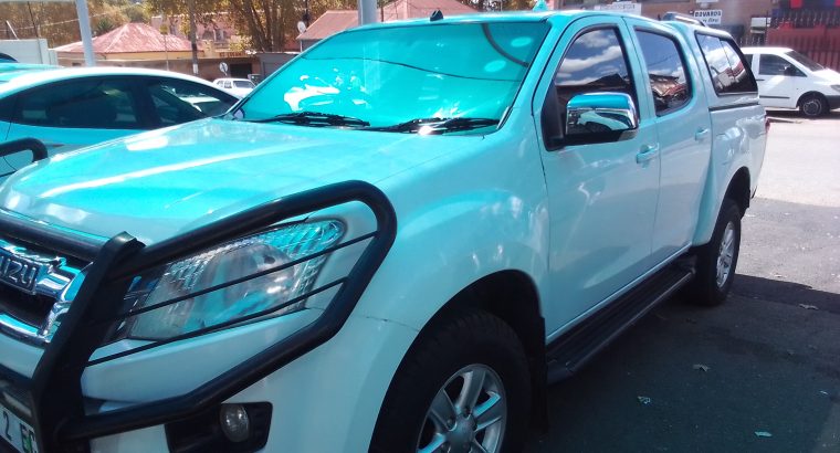 2016 Isuzu KB-250 2.5 Engine Capacity Double Cab Canopy with Manu