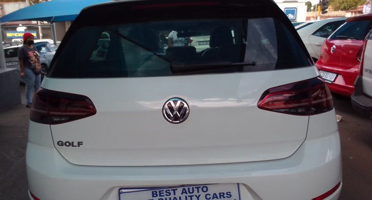 2017 VW Golf 7 1,4 Engine Capacity TSI DGS R-Line with Automatic