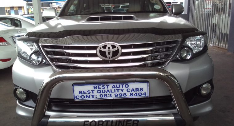 2013 Toyota Fortune 3.0 Engine Capacity D4D Diesel with Manuel T