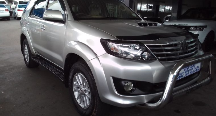 2013 Toyota Fortune 3.0 Engine Capacity D4D Diesel with Manuel T