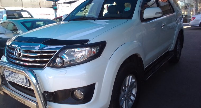 2011 Toyota Fortune 3,0 Engine Capacity V6 with Automatic Transmi