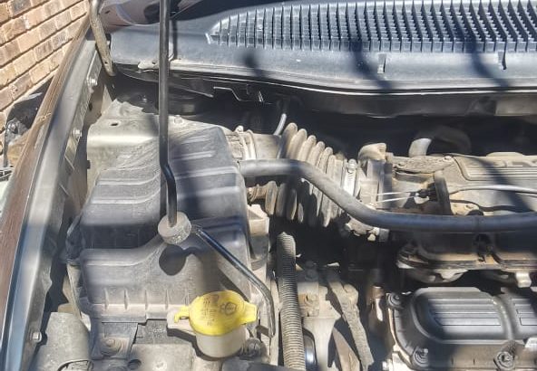 Chrysler Grand Voyager 3.3 LTD petrol used engine spares parts