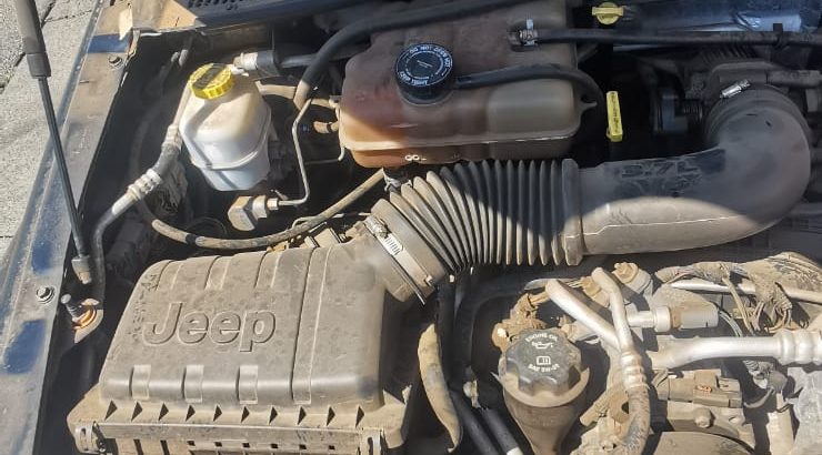 Jeep Cherokee 3.7 KJ 2005 petrol engine spares parts for sale