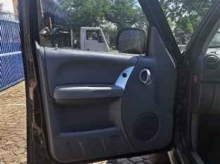 Jeep Cherokee KJ 2002-07 used interior spares parts for sale