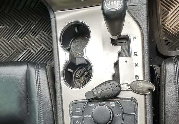 Jeep Grand Cherokee WK2 2011-2019 used interior spares parts