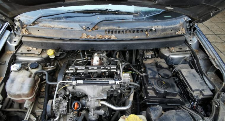 Dodge Journey 2.0 SXT 2007-12 crd stripping for used spares parts