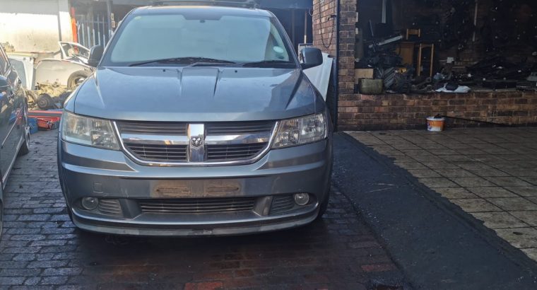 Dodge Journey 2.0 SXT 2007-12 crd stripping for used spares parts