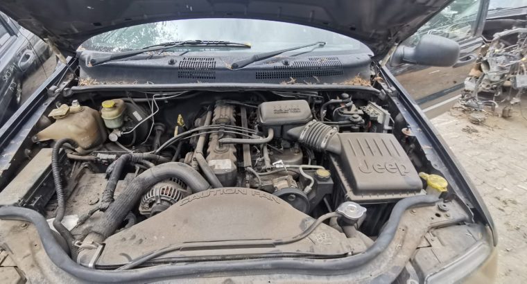 Jeep Grand Cherokee 4.0 WJ 1999 petrol engine spares parts