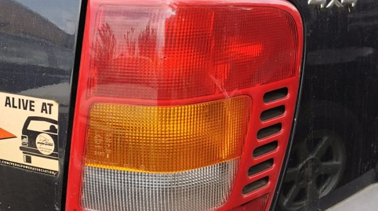 Jeep Grand Cherokee 2.7/4.0/4.7 WJ used body spares parts