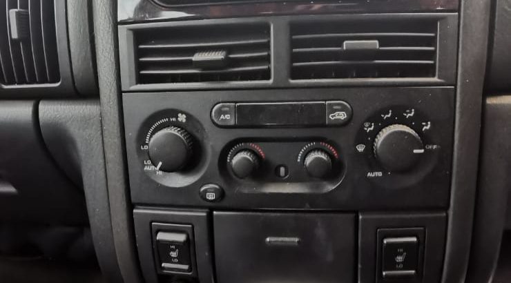 Jeep Grand Cherokee WJ/WG 1999-04 used interior spares parts