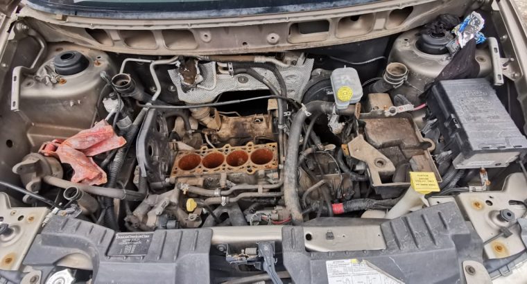 Chrysler Voyager 2.4 2003-2007 stripping for used spares parts