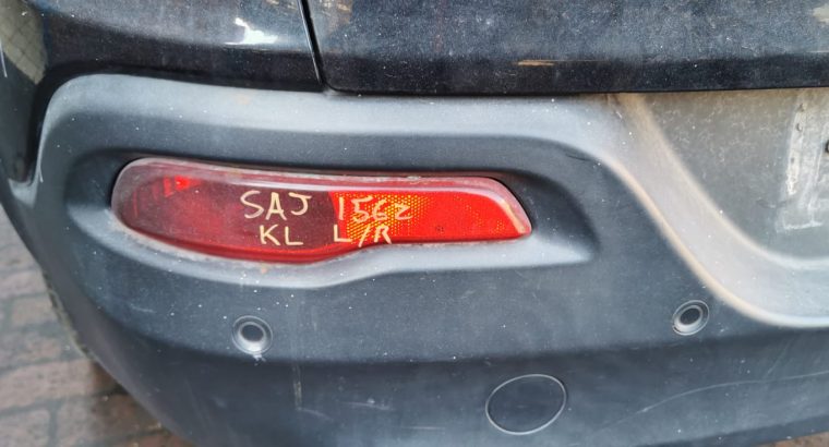 Jeep Cherokee 2.0/2.4/3.2 KL used body spares parts for sale