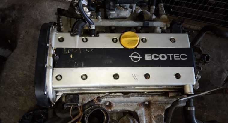 Opel Astra H 2.0 Z20 engine and spares for sale