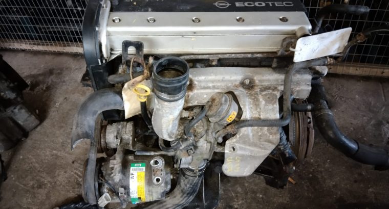 Opel Astra H 2.0 Z20 engine and spares for sale
