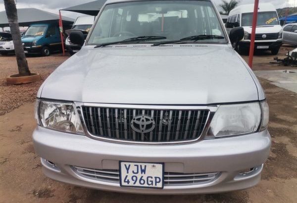 2003 Toyota condor 2400i