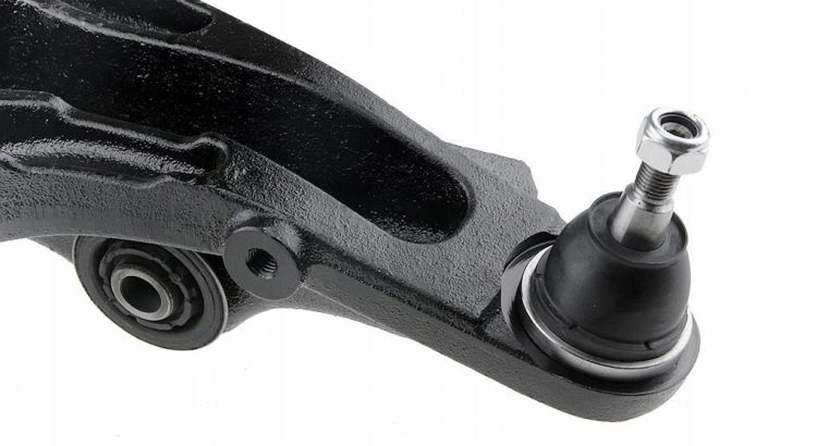 Jeep Grand Cherokee WK lower front control arms for sale