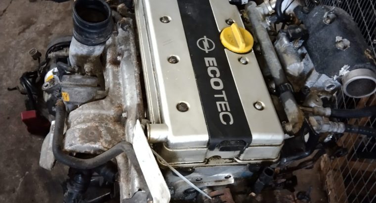 Opel Astra H 2.0 Z20 engine and spares for sale