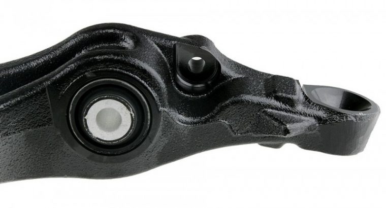 Jeep Grand Cherokee Wk2 left lower front control arm