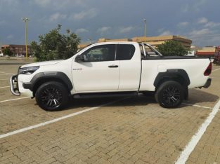 TOYOTA HILUX 2.8GD6 DOUBLE CAB 4X4