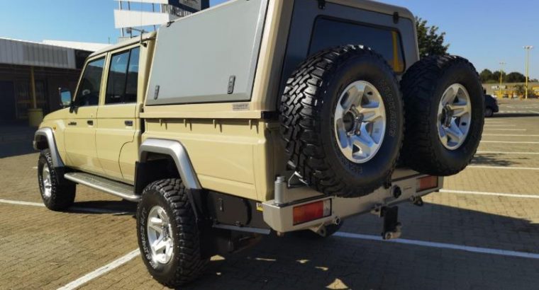Toyota Land Cruiser 79 4.5D V8 DOUBLE Cab