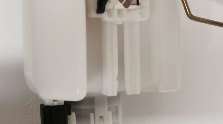 Chrysler Grand Voyager 3.3 4-pin fuel pump for sale