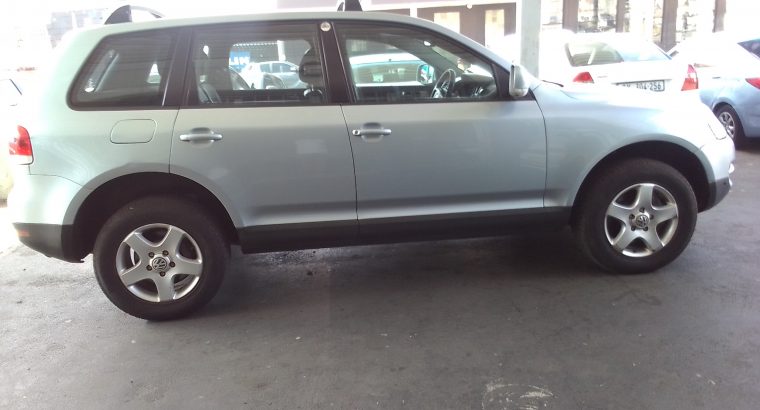2006 VW Touran V6 3.0 Engine Capacity TDI Diesel with Automatic T