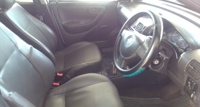 2009 Opel Corsa 1.8 Engine Capacity Utility Canopy with Manuel T