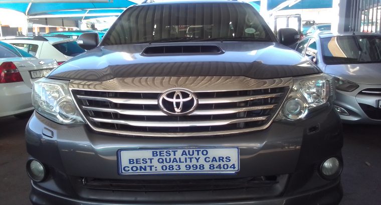 2015 Toyota Fortune 3.0 Engine Capacity D4D4 Diesel with Automati