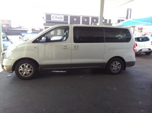 2015 Hyundai H-1 2.4 Engine Capacity with Manuel Transmission, Pe