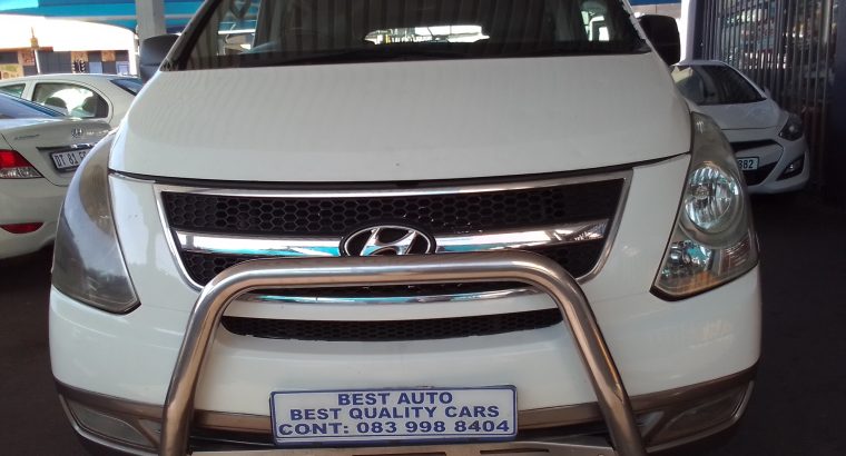 2015 Hyundai H-1 2.4 Engine Capacity with Manuel Transmission, Pe