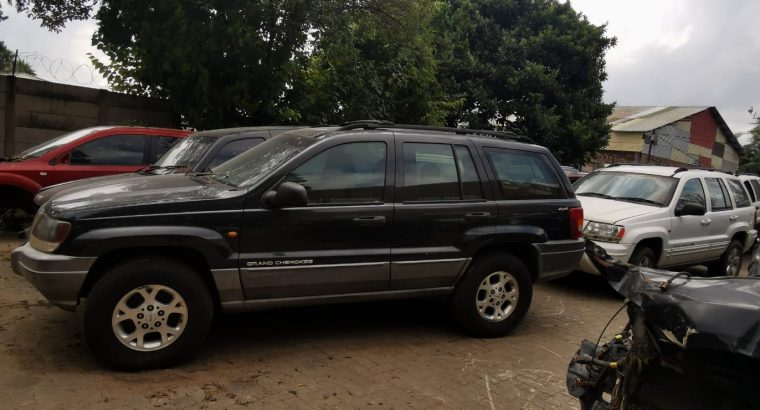 2004 Jeep Grand Cherokee WJ used body spares for sale