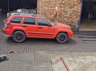 2008 Jeep Grand Cherokee WK used body spares for sale