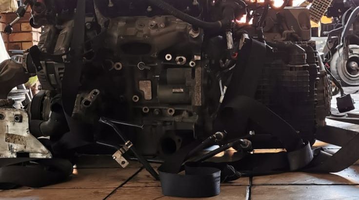 Jeep Cherokee 3.2 KL petrol engine for sale