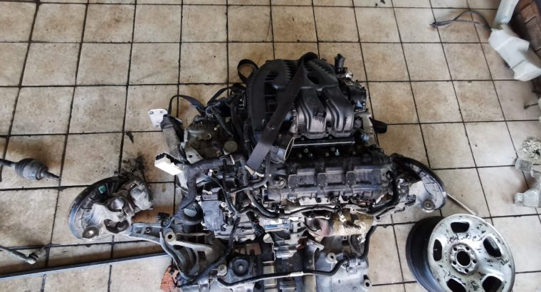 Jeep Cherokee 3.2 KL petrol engine for sale