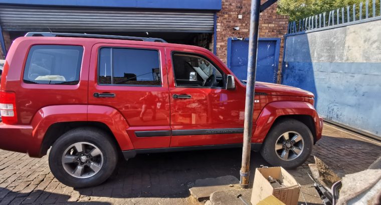 2009 Jeep Cherokee 3.7 KK stripping for used spares