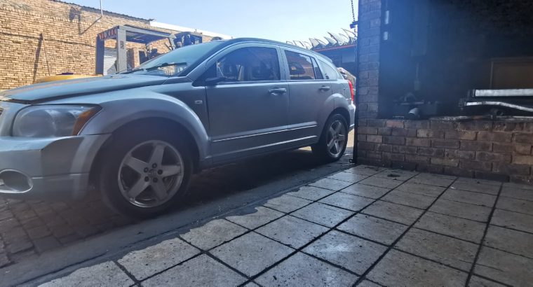 2009 Dodge Caliber 2.4 SXT stripping for used spares